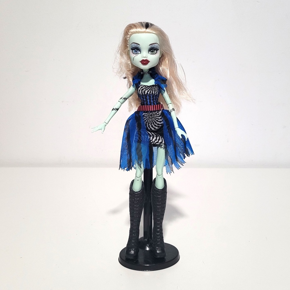 Monster High Freak du Chic Frankie Stein Doll